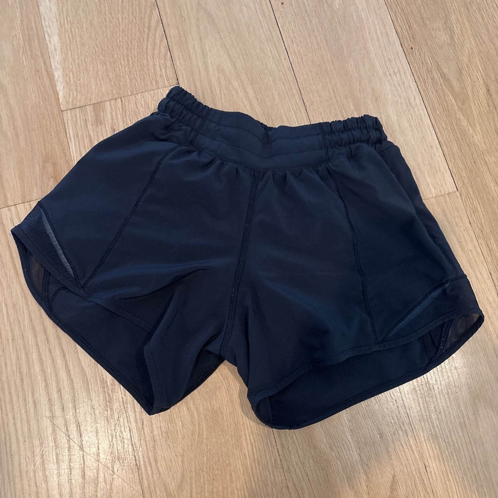 Lululemon - Picture 2 of 3